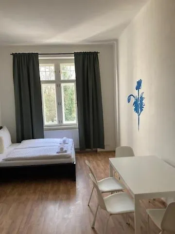 Apartmanhotel Erbenova 3*