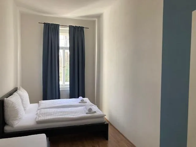 Erbenova 3* Praga